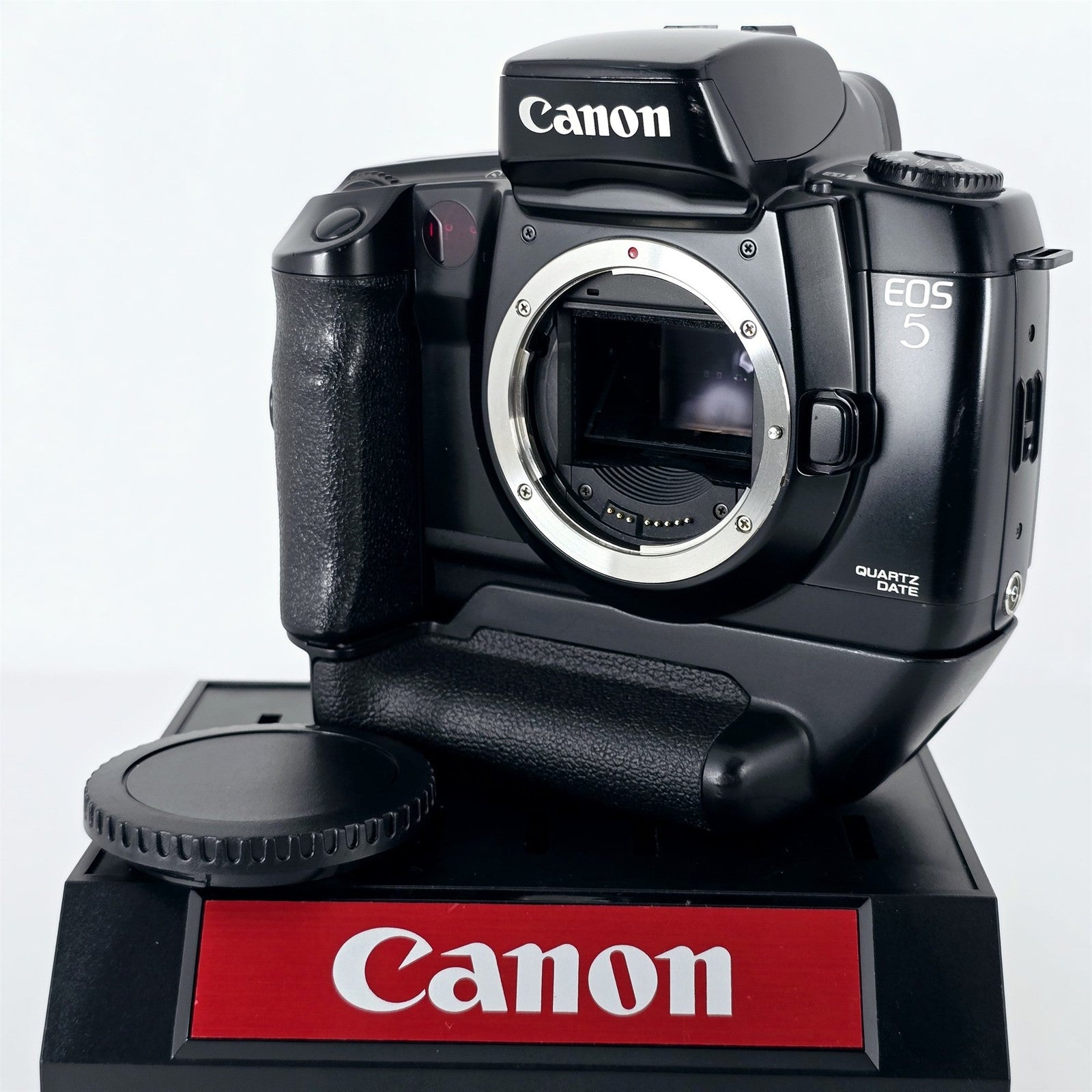 Canon EOS 5 QD Film Camera w/ VG10 — Near Mint — Japan #5406