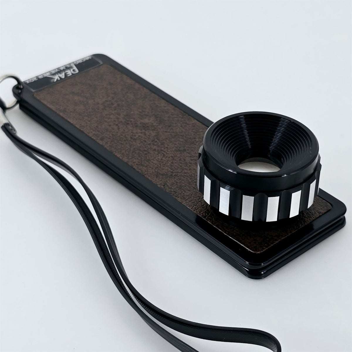 [Pre-owned] Peak 2026 Microfilm Viewer 20X Loupe Magnifier — Mint — Japan #5633