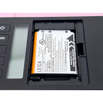 [Pre-owned] Leica Sofort Type 2754 Instant Film Camera (Pink) — Near MINT — Japan #5142
