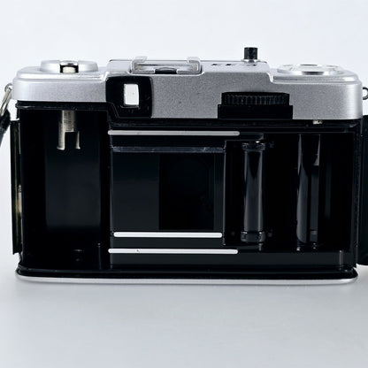 [Pre-owned] Olympus PEN EE-3 35mm Half Frame Film Camera — Mint — Japan #5789