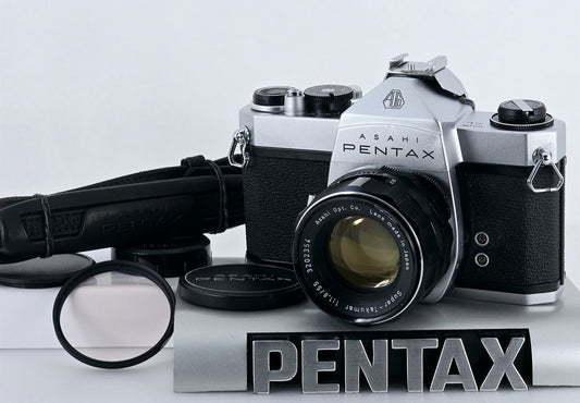 [Pre-owned] Pentax SL SLR Film Camera with Super Takumar 55mm f1.8 Lens — Near Mint — Japan #5651