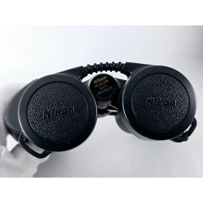 [Pre-owned] Nikon Aculon A211 8-18x42 Porro Prism Zoom Binocular w/ Case — MINT — Japan #2770