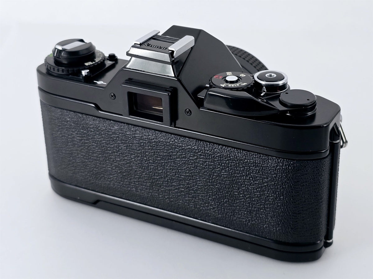 [Pre-owned] Canon AV-1 SLR Film Camera with New FD 50mm f/1.8 Lens — Near Mint — Japan #4929
