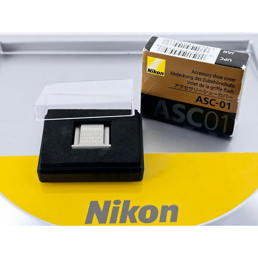 [Pre-owned] Genuine Nikon ASC-01 Accessory Shoe Cover Silver — Unused — Japan #5121