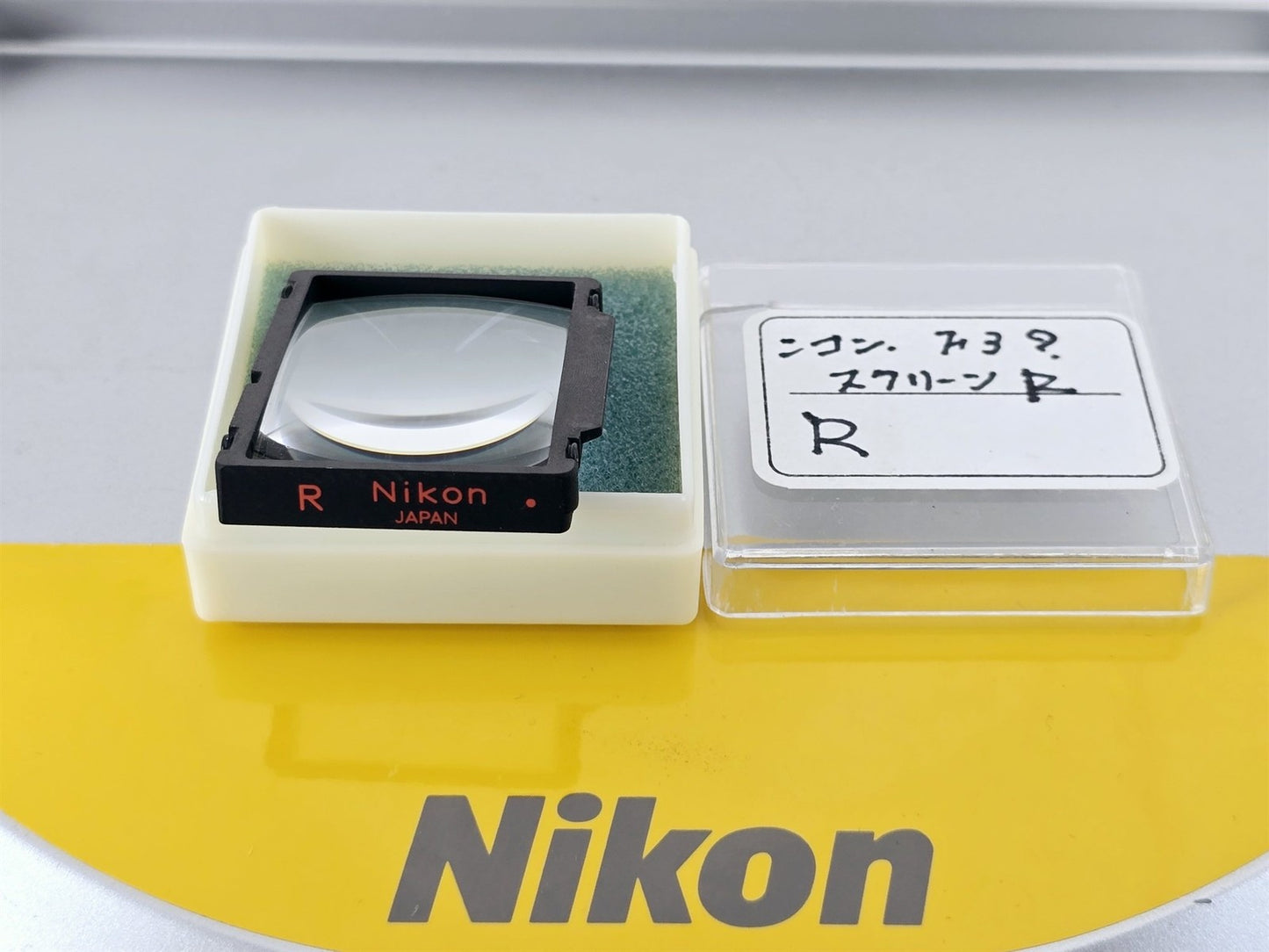 [Pre-owned] Nikon F3 Focusing Screen Type R (Red Dot) Genuine — Near Mint — Japan #5046
