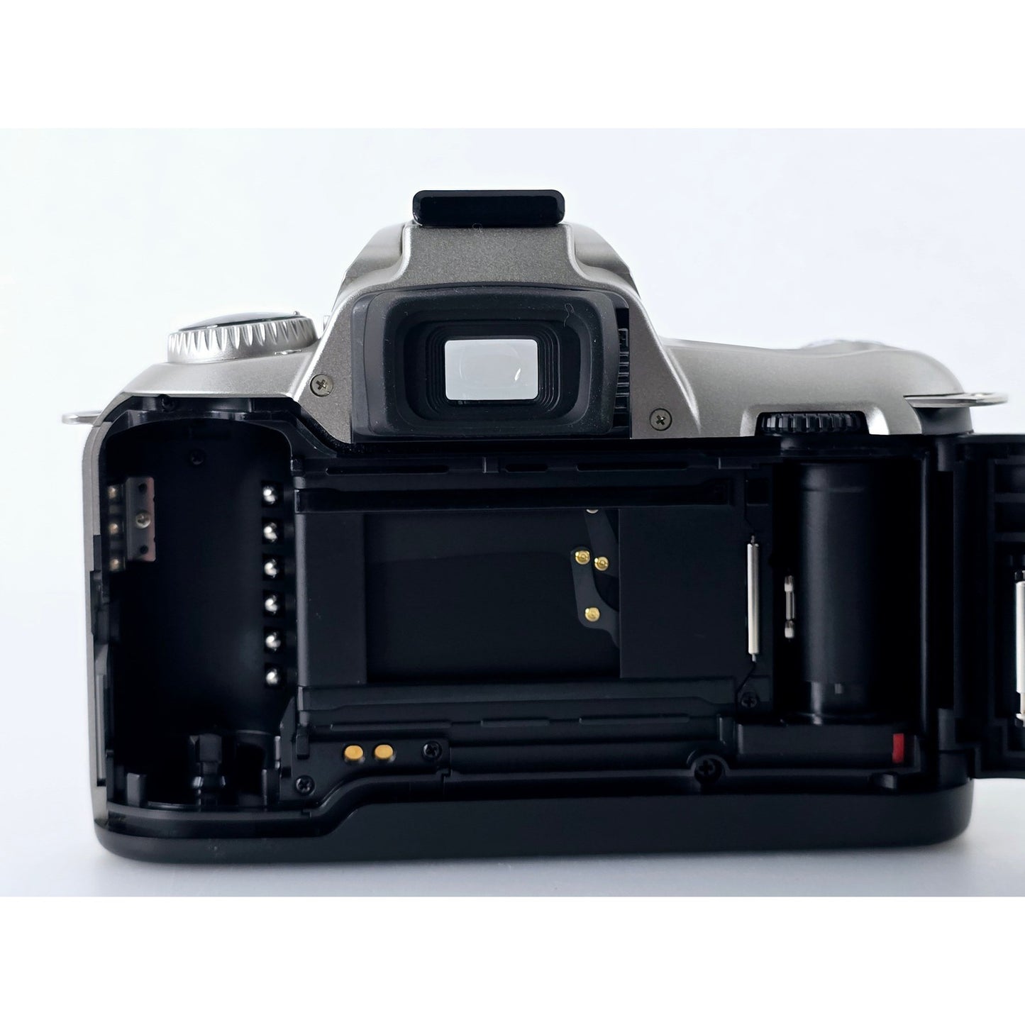 [Pre-owned] Nikon US F55 SLR 35mm Film Camera with AF 35-80mm F4-5.6 D Lens — MINT — Japan #4775