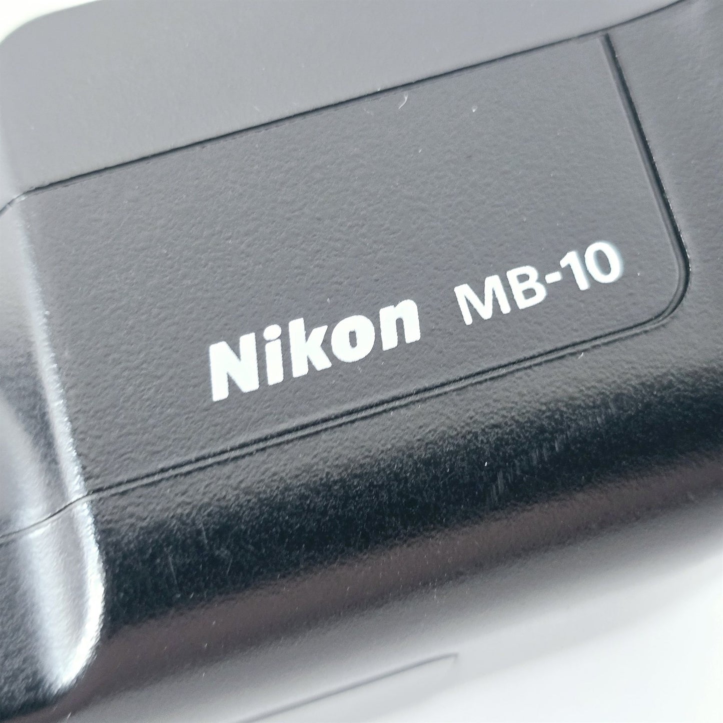 [Pre-owned] Nikon MB-10 Multi Power Vertical Battery Grip for F90 F90X N90 — Mint — Japan #5501