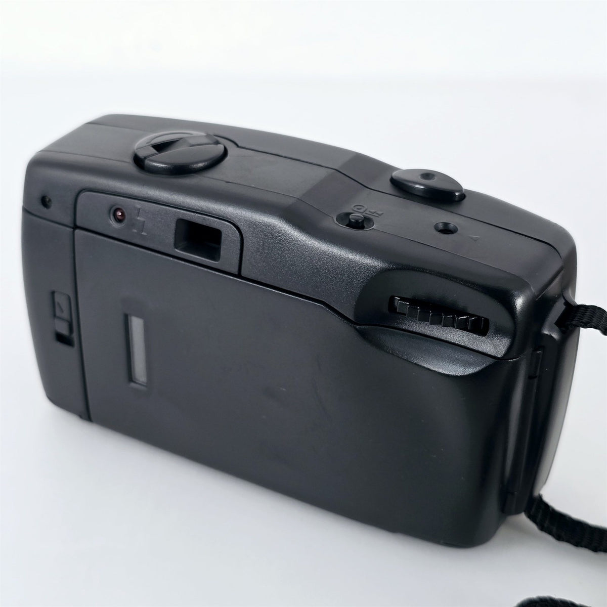 [Pre-owned] Sanrio Bad Badtz-Maru 35mm Point & Shoot Film Camera Black — Near Mint — Japan #5754
