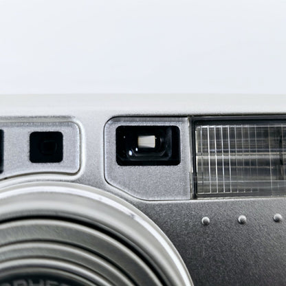 [Pre-owned] Minolta Freedom Zoom 125 Date 35mm Point & Shoot Film Camera — Near Mint — Japan #5394