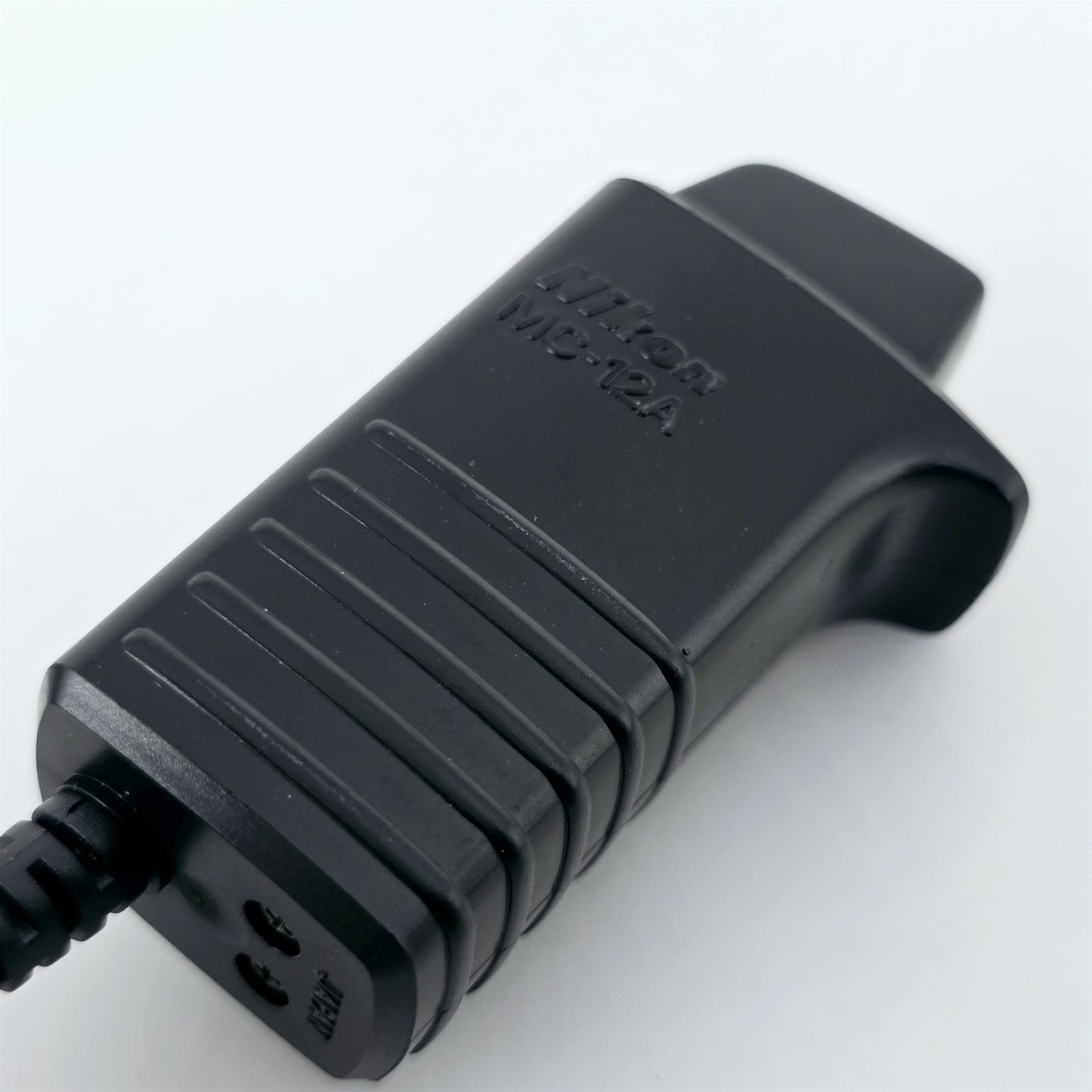 [Pre-owned] Nikon MC-12A Remote Shutter Release Cable for F4 Series — Near Mint — Japan #5429