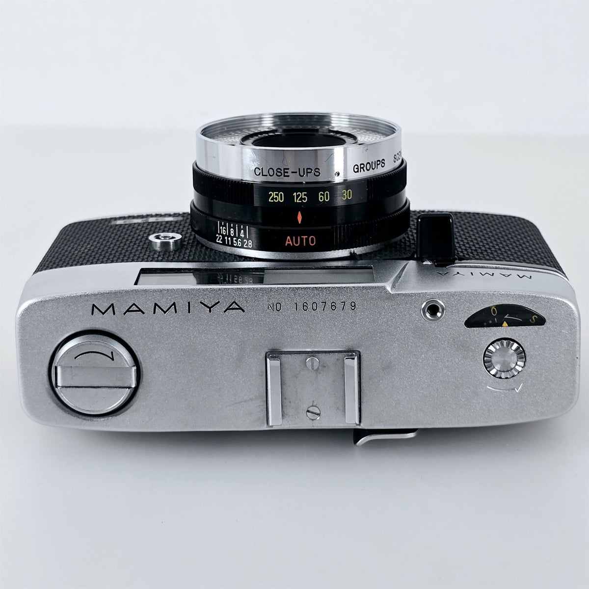 [Pre-owned] Mamiya EE 35mm Film Camera Silver — Near Mint — Japan #5672
