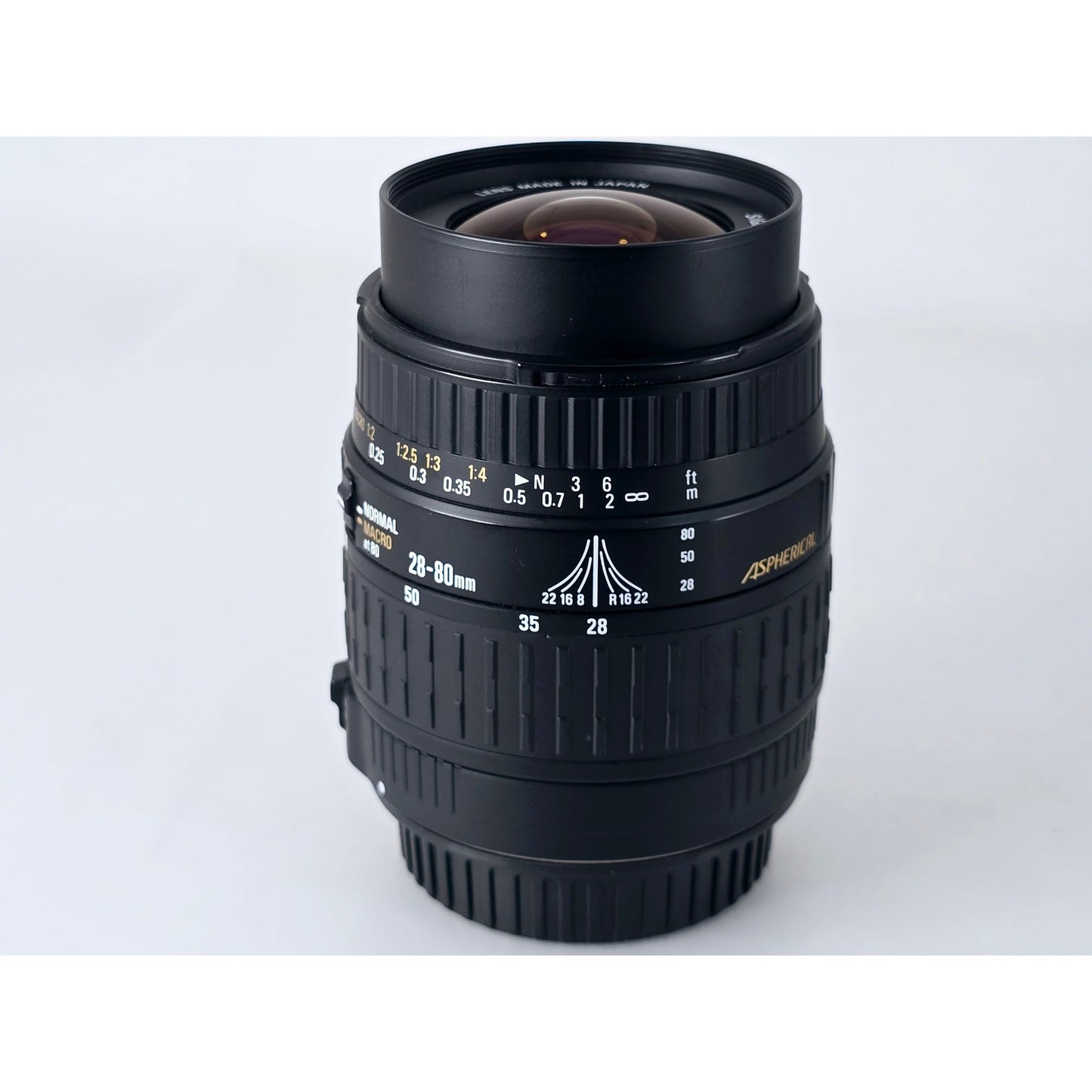 [Pre-owned] Canon EOS 1000S QD Film Camera with Sigma 28-80mm f/3.5-5.6 II AF Lens — Near MINT — Japan #3966