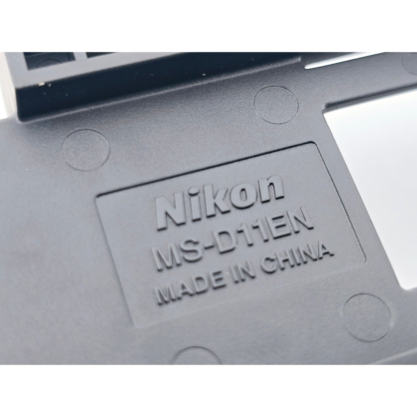 [Pre-owned] Nikon MS-D11EN Rechargeable Battery Holder — Unused — Japan #3514