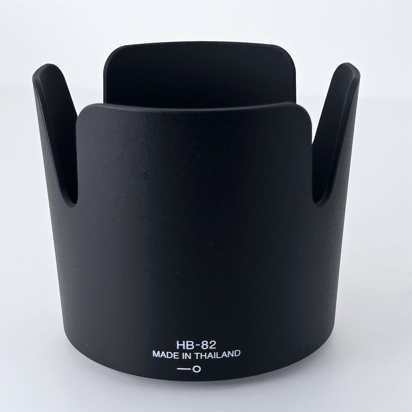 [Pre-owned] Genuine Nikon HB-82 Lens Hood for 24-70mm f/2.8E ED VR AF-S — Unused — Japan #5233