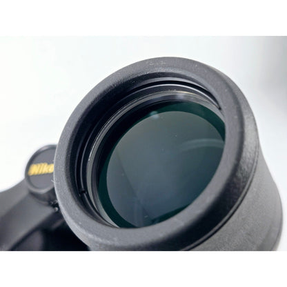 [Pre-owned] Nikon Aculon A211 8-18x42 Porro Prism Zoom Binocular w/ Case — MINT — Japan #2770