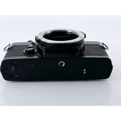 [Pre-owned] Olympus OM-1 MD Black 35mm Film SLR Camera Body — Near MINT — Japan #2870