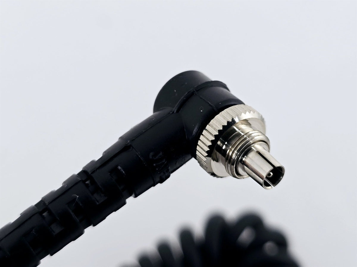 [Pre-owned] Nikon SC-15 Sync Cord Flash Cable for F3 F4 F5 F6 FM2 — Unused — Japan #4582