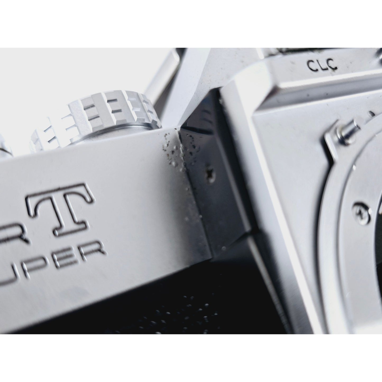 [Pre-owned] Minolta SRT Super Silver SLR 35mm Film Camera (Body Only) — Near MINT — Japan #2461