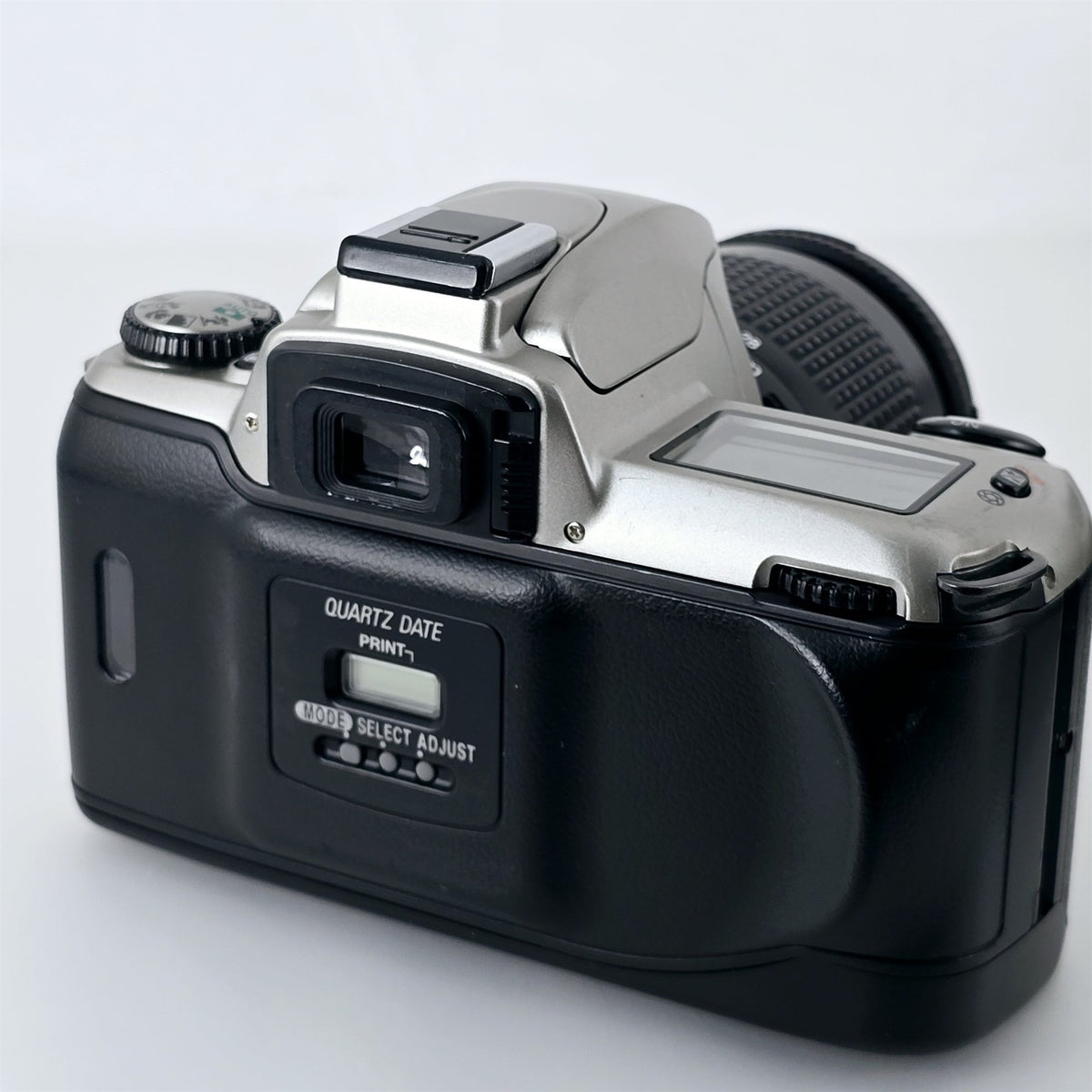 [Pre-owned] Nikon U (F65 / N65) 35mm Film Camera with AF 28-80mm f/3.3-5.6D — Near Mint+++ — Japan #5622