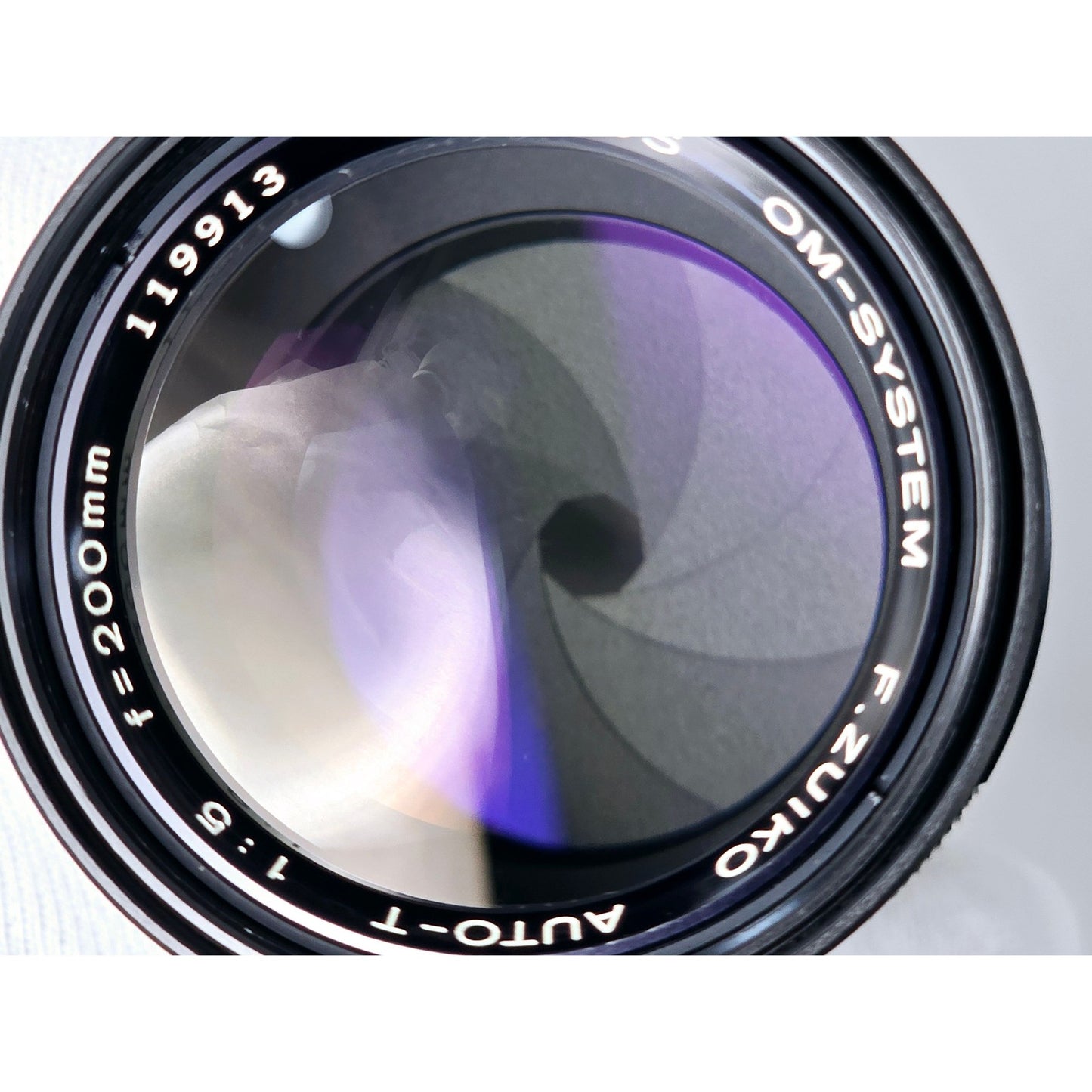 [Pre-owned] Olympus F.Zuiko Auto-T 200mm F5 MF Telephoto Lens — Near MINT+++ — Japan #4362