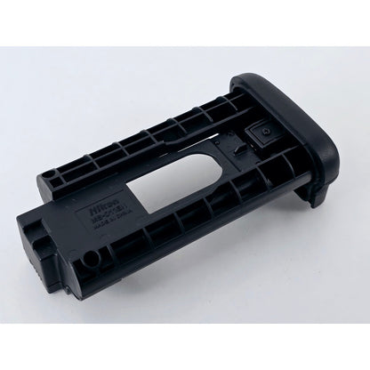 [Pre-owned] Nikon MS-D11EN Rechargeable Battery Holder — Unused — Japan #3514