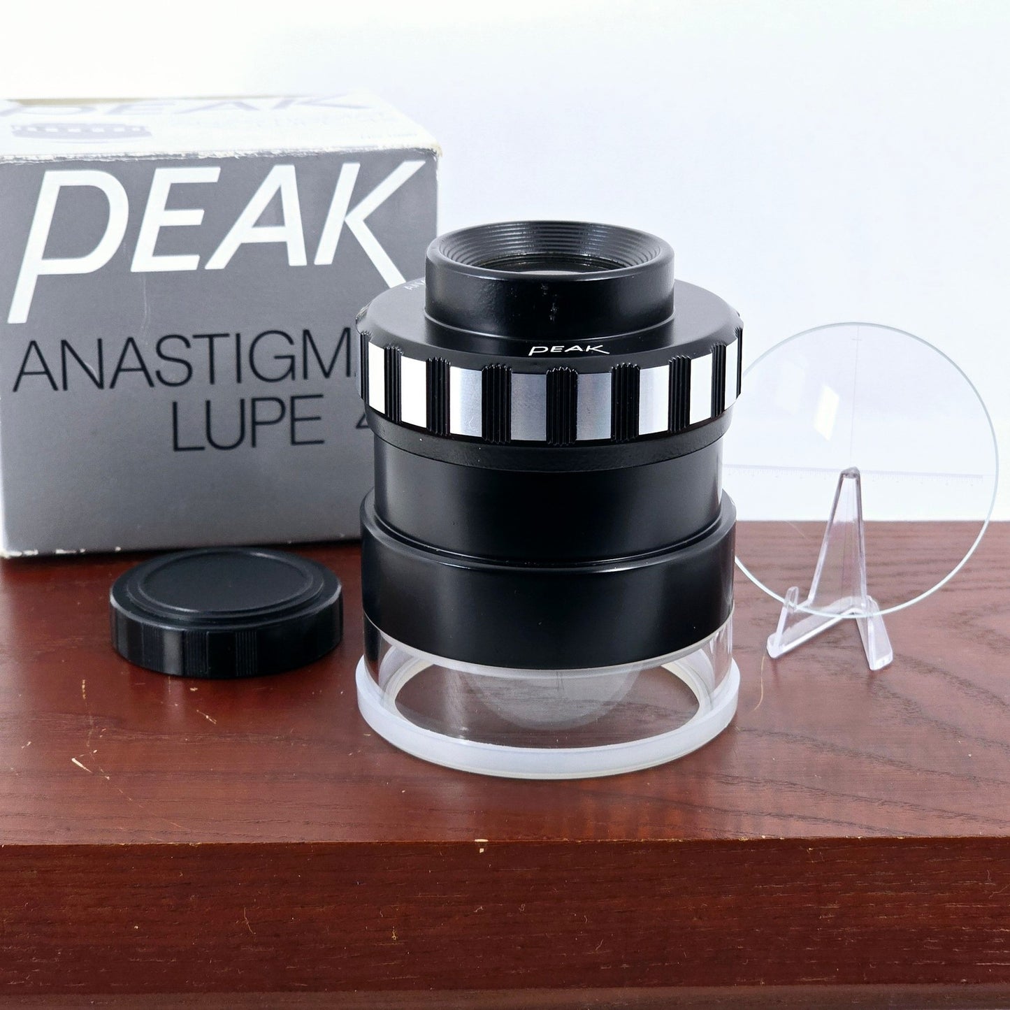 [Pre-owned] Peak Anastigmat Lupe Loupe 4x Magnifier No.1990 — Near MINT — Japan #4470