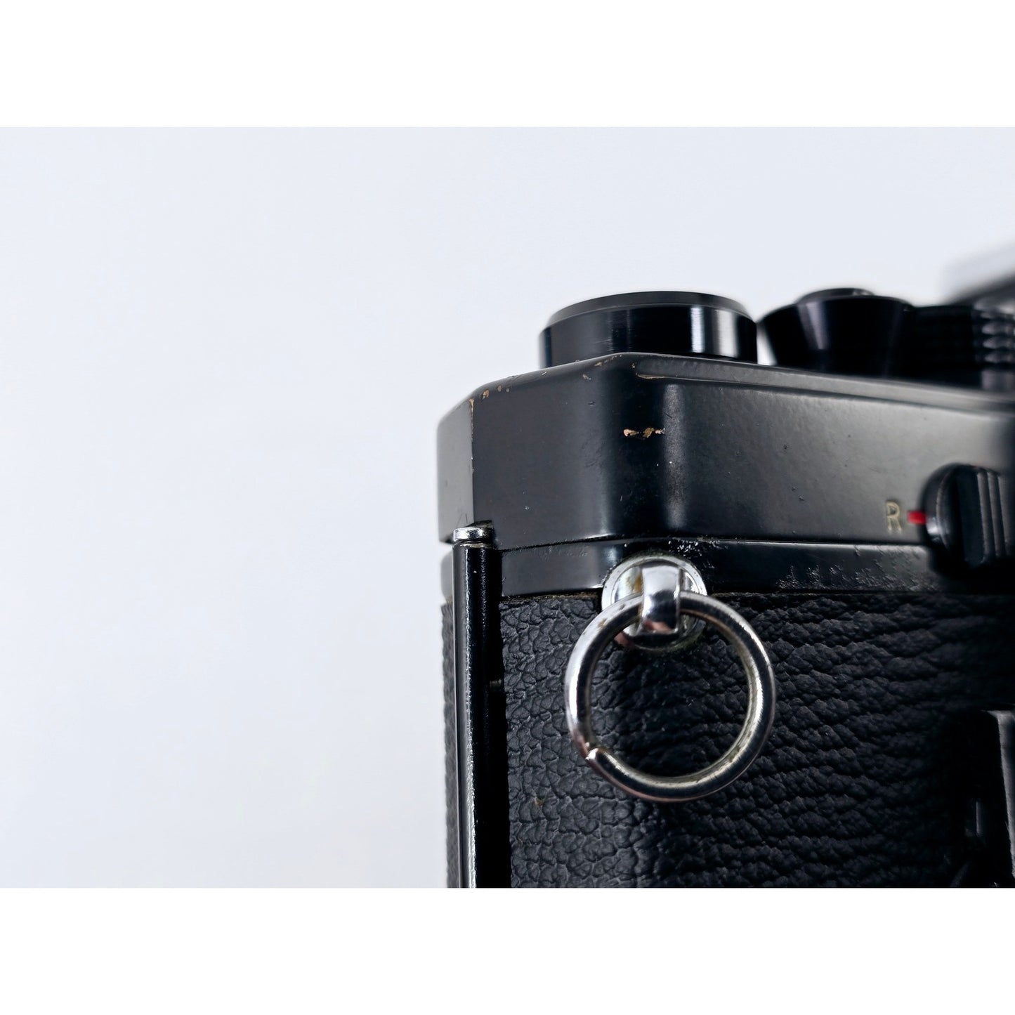 [Pre-owned] Olympus OM-1 MD Black 35mm Film SLR Camera Body — Near MINT — Japan #2870
