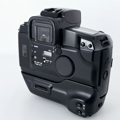 [Pre-owned] Canon EOS 5 QD 35mm Film Camera w/ Vertical Grip VG10 — Near Mint — Japan #5406