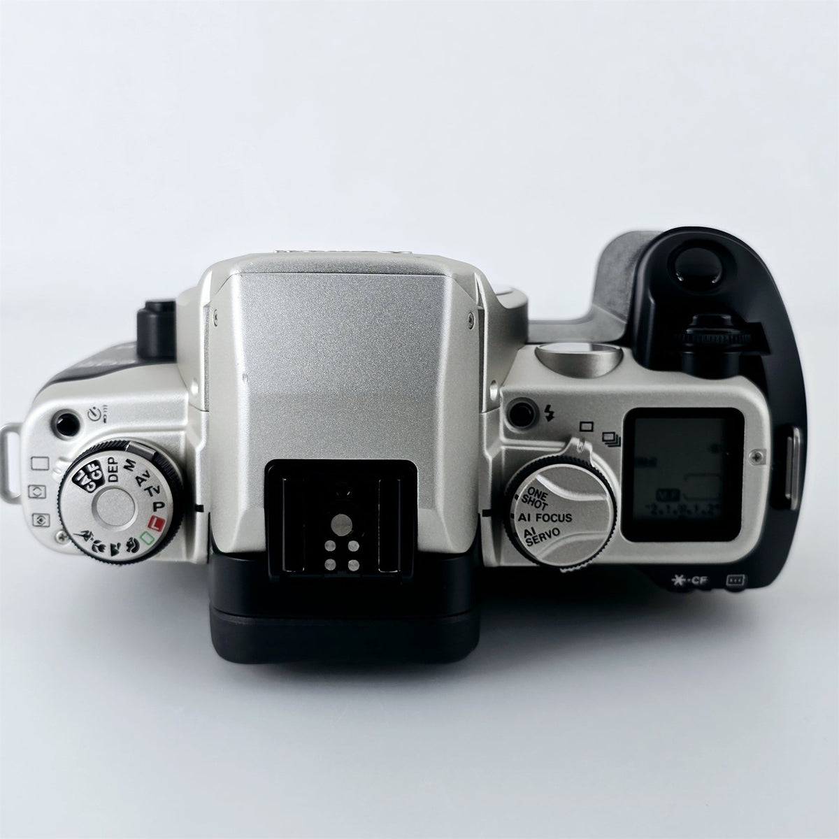 [Pre-owned] Canon EOS 55 ELAN II Silver 35mm AF SLR Film Camera Body — Mint — Japan #5350