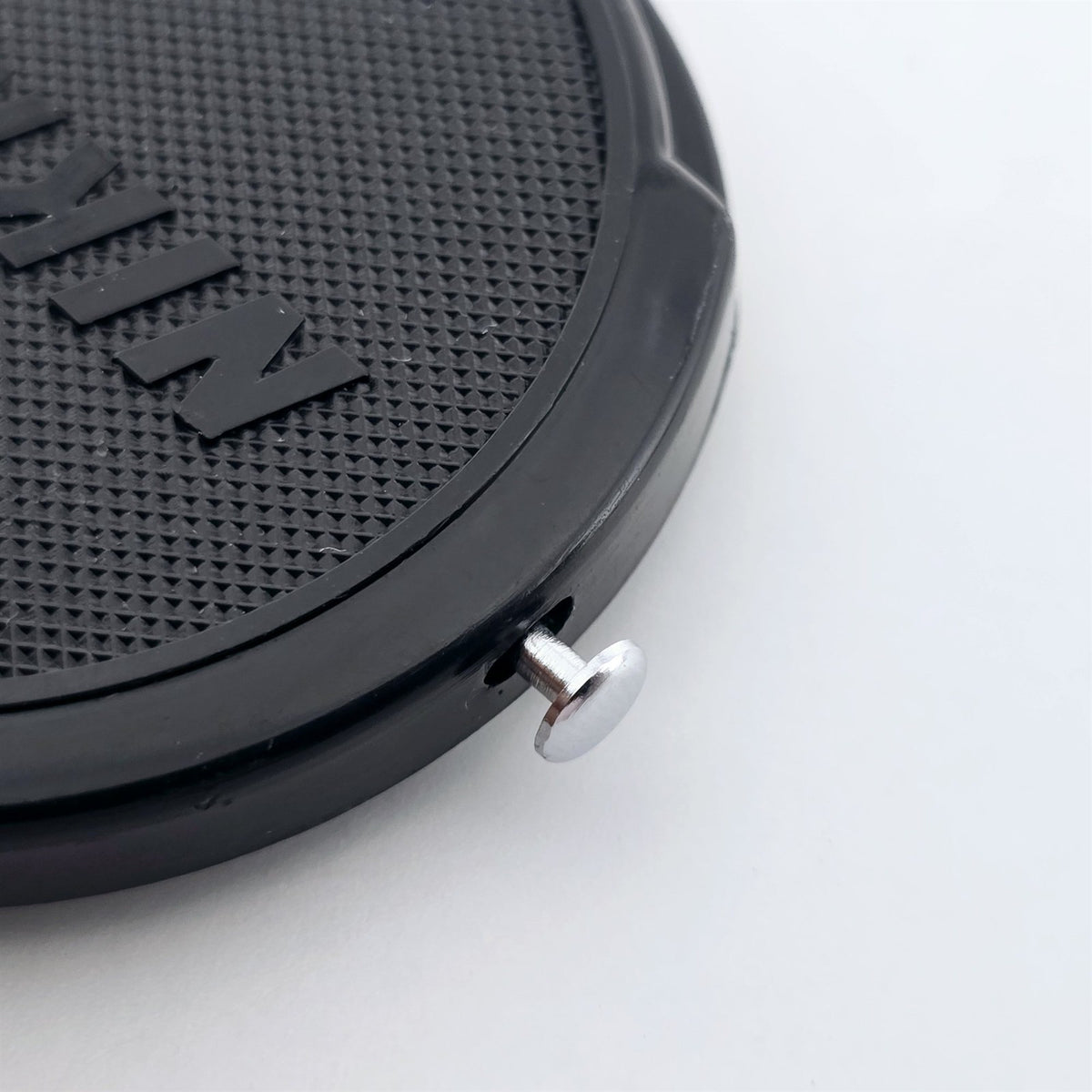 [Pre-owned] Nikon Nikkor 52mm Front Lens Cap Pin-Type Clip-On — Mint — Japan #5530