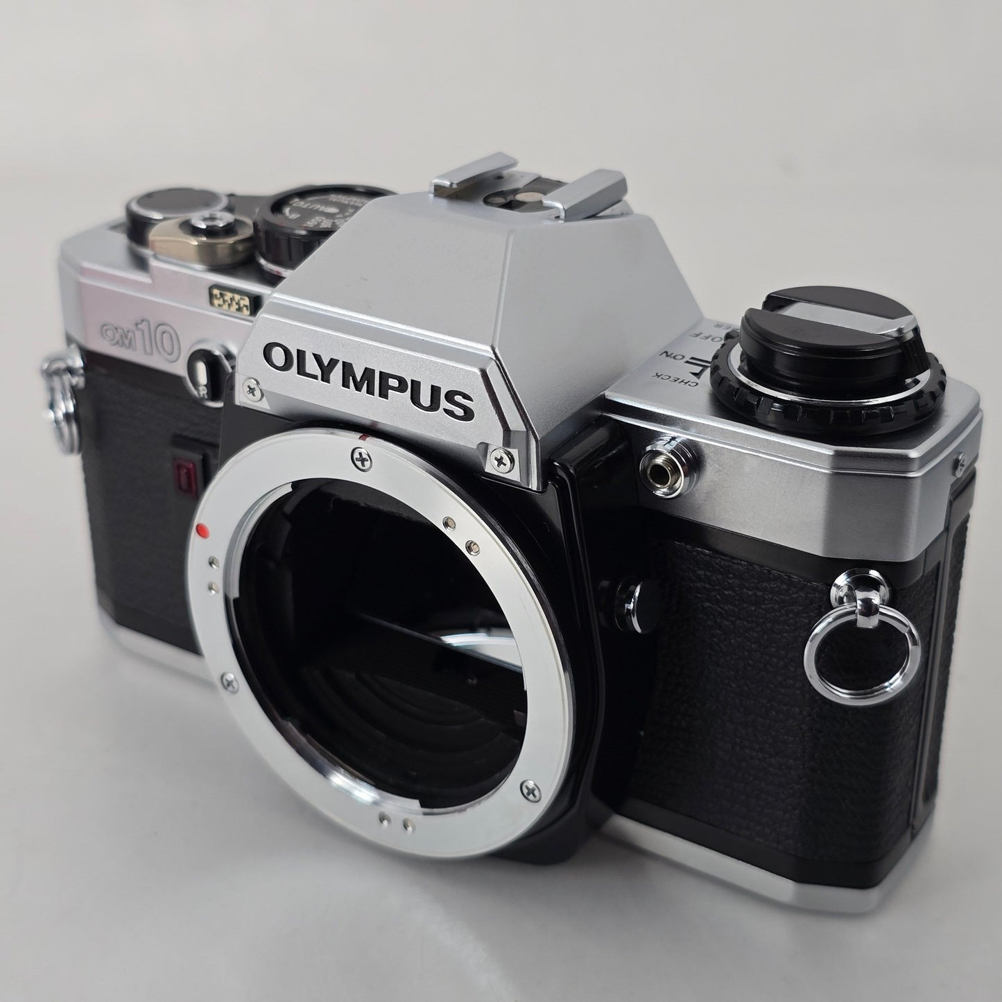 [Pre-owned] Olympus OM10 SLR 35mm Film Camera (Body Only) — Near MINT+++ — Japan #4360