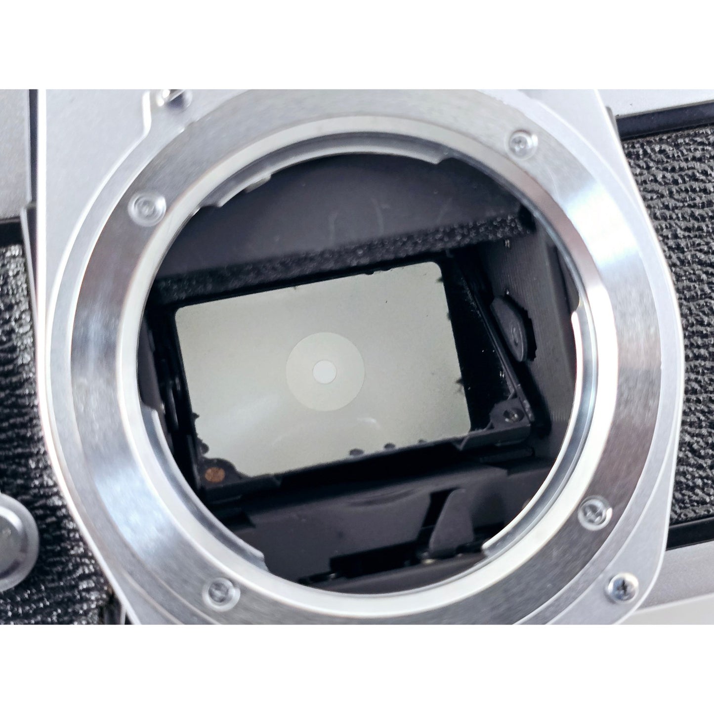 [Pre-owned] Minolta SR 101 SLR 35mm Film Camera (Body Only) — Near MINT — Japan #1947