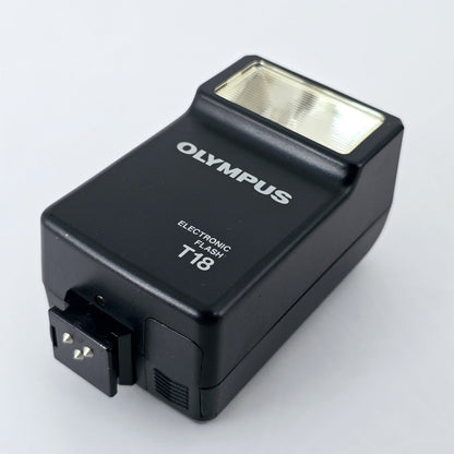 [Pre-owned] Olympus T18 Electronic Flash Unit for 35mm Film Camera — Mint — Japan #5517