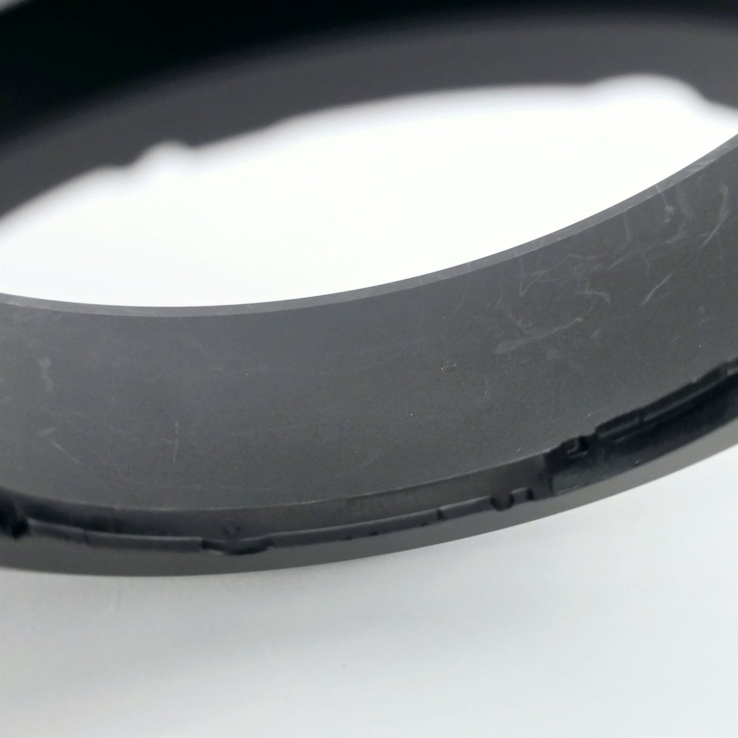 [Pre-owned] Nikon HB-18 Bayonet Lens Hood for AF 28-105mm f/3.5-4.5D — Near Mint — Japan #5378