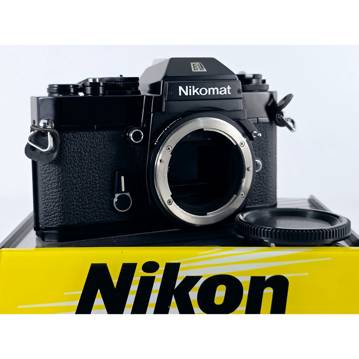 [Pre-owned] Nikon EL SLR 35mm Film Camera (Body Only) — Near MINT+++ — Japan #3299