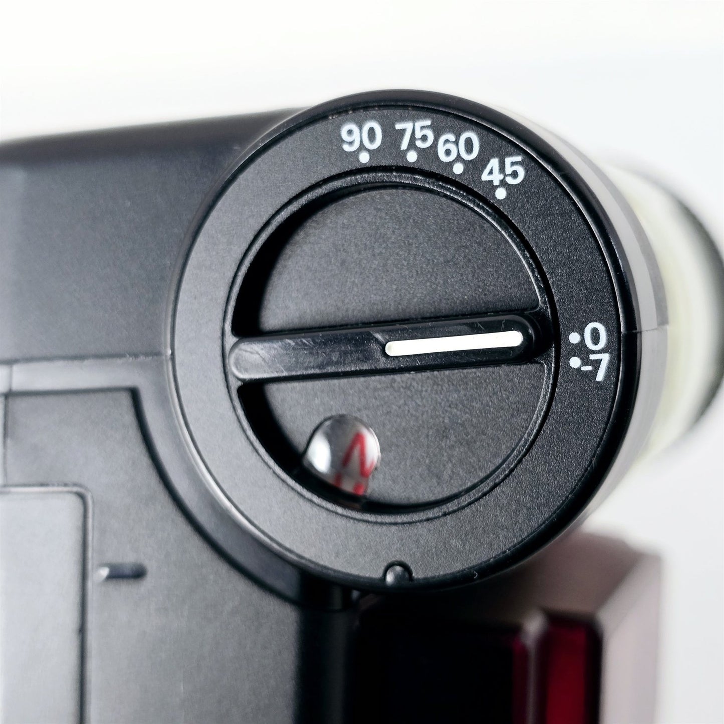 [Pre-owned] Nikon Speedlight SB-20 Shoe Mount Flash — Mint — Japan #5369