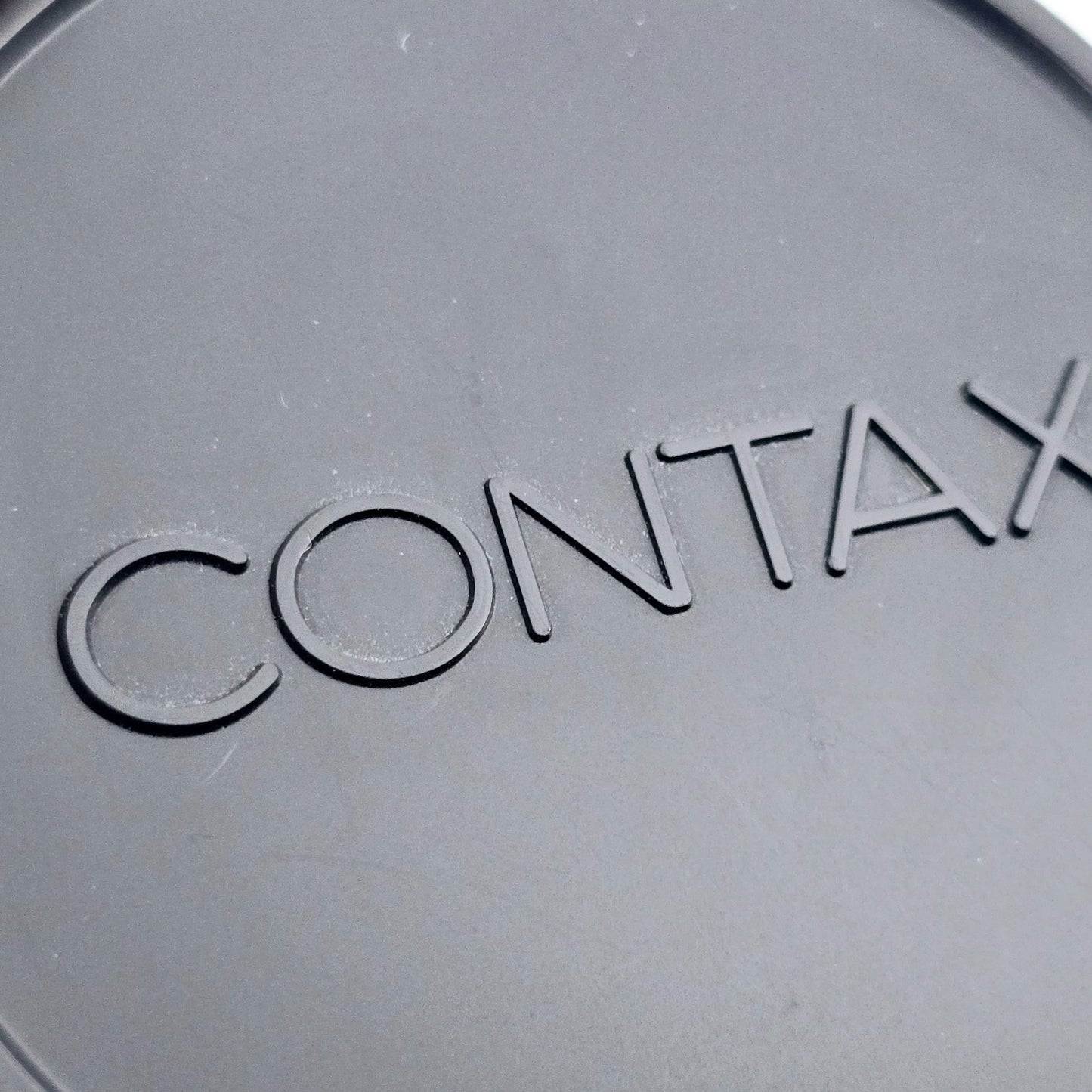 [Pre-owned] Contax K-61 67mm Snap-On Plastic Front Lens Cap — Near MINT — Japan #1838