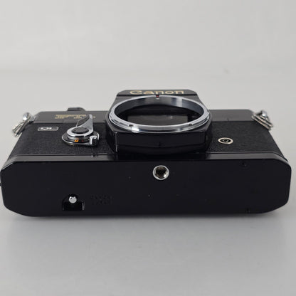 [Pre-owned] Canon FTb Black SLR 35mm Film Camera (Body Only) — Near MINT — Japan #4388