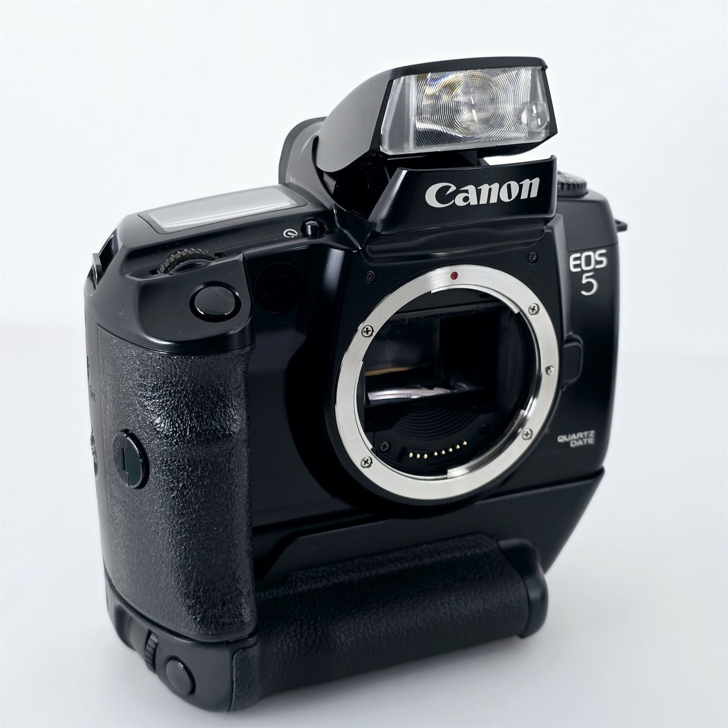 [Pre-owned] Canon EOS 5 QD 35mm SLR Film Camera w/ Vertical Grip VG10 — Near Mint — Japan #5417