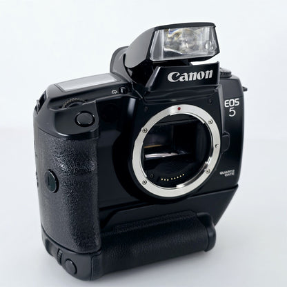 [Pre-owned] Canon EOS 5 QD 35mm SLR Film Camera w/ Vertical Grip VG10 — Near Mint — Japan #5417
