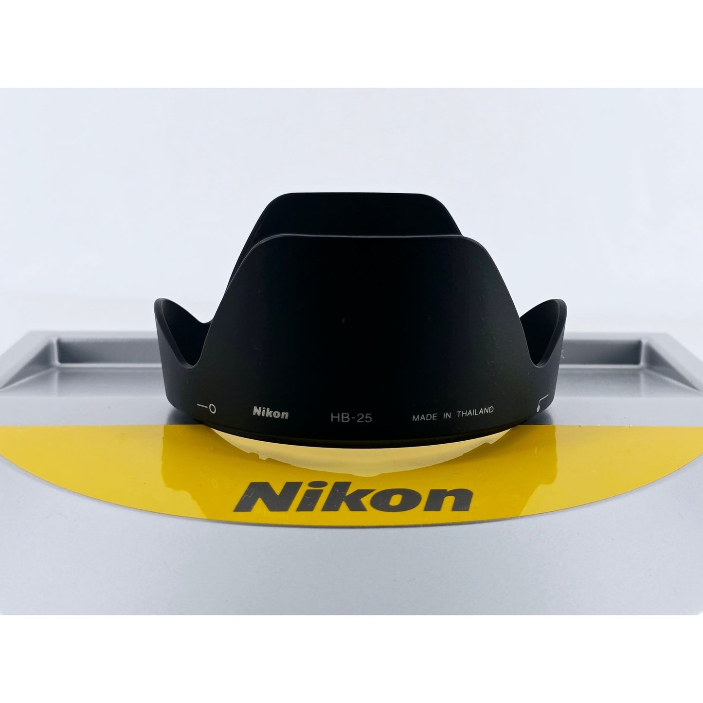 [Pre-owned] Nikon HB-25 Lens Hood for AF-S VR Zoom 24-120mm f/3.5-5.6G IF ED — Top MINT — Japan #4219