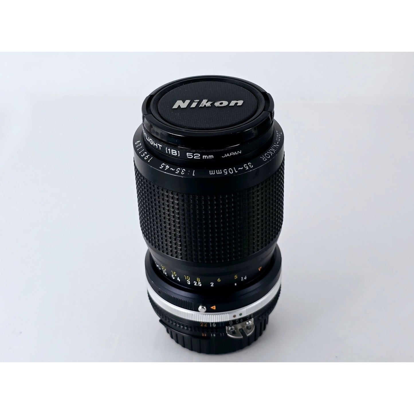 [Pre-owned] Nikon Ai-s Zoom Nikkor 35-105mm F3.5-4.5 MF Lens — Near MINT — Japan #2675