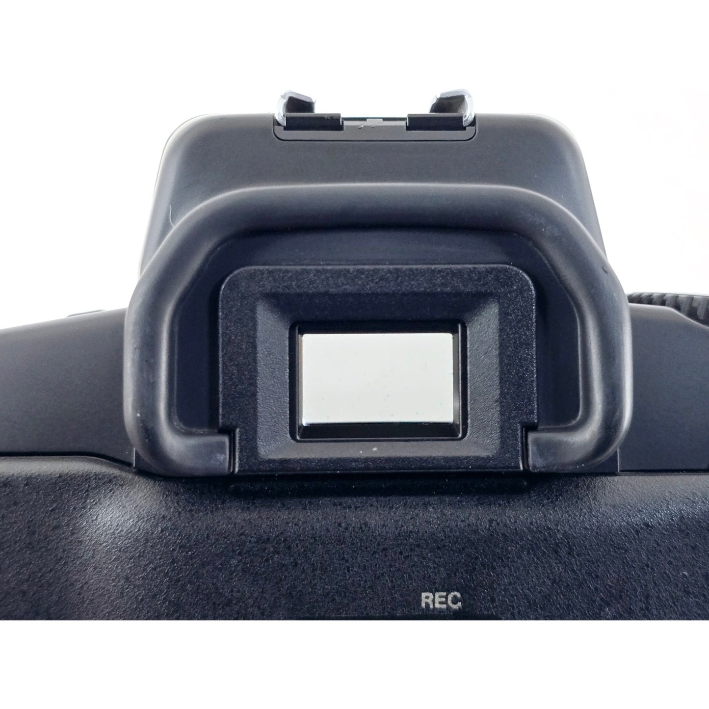 [Pre-owned] Canon EOS 750 QD 35mm Film Camera Body Only — MINT — Japan #3850