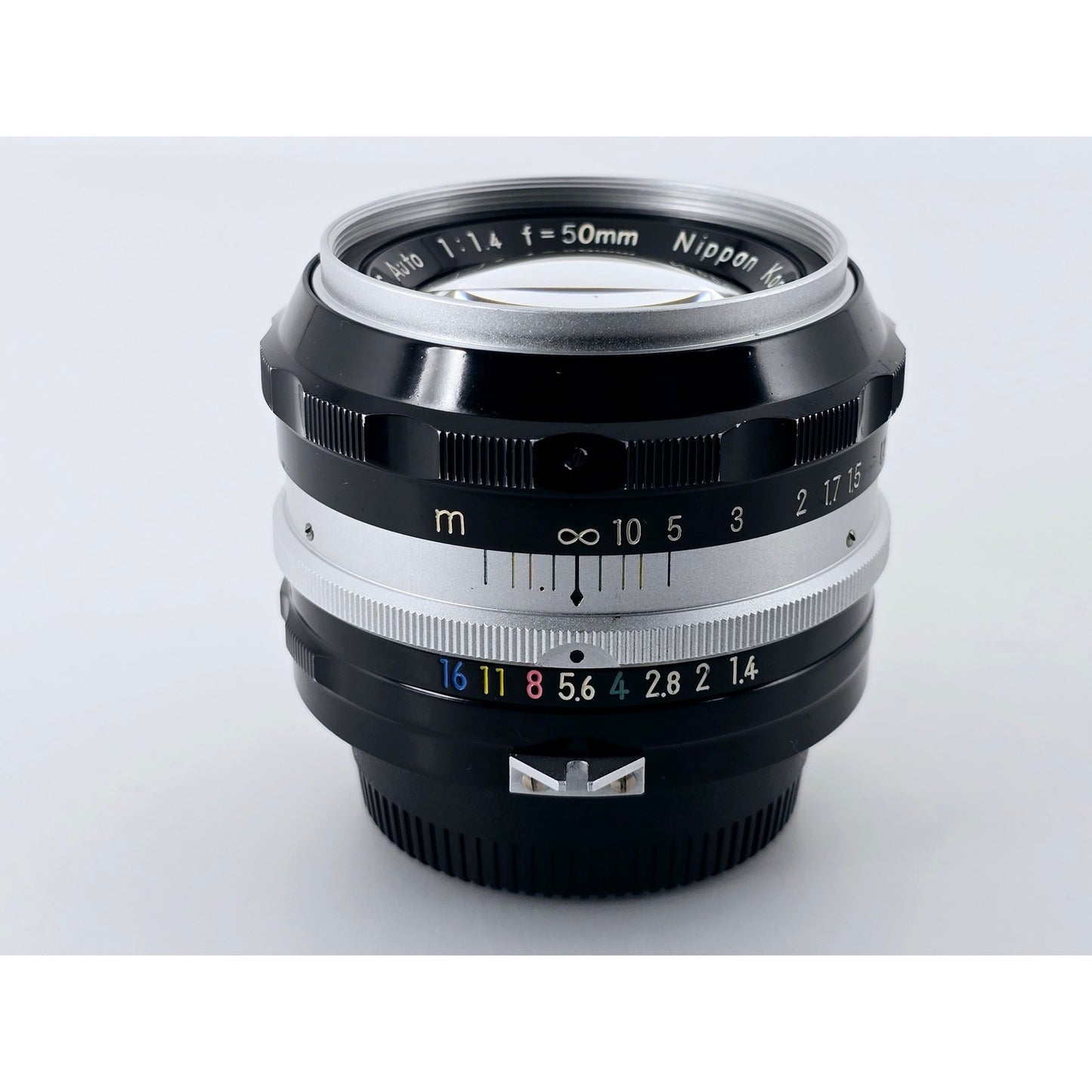 [Pre-owned] Nikon Non-Ai Nikkor-S Auto 50mm F1.4 MF Lens (6 Blades, Early) — Near MINT — Japan #4753