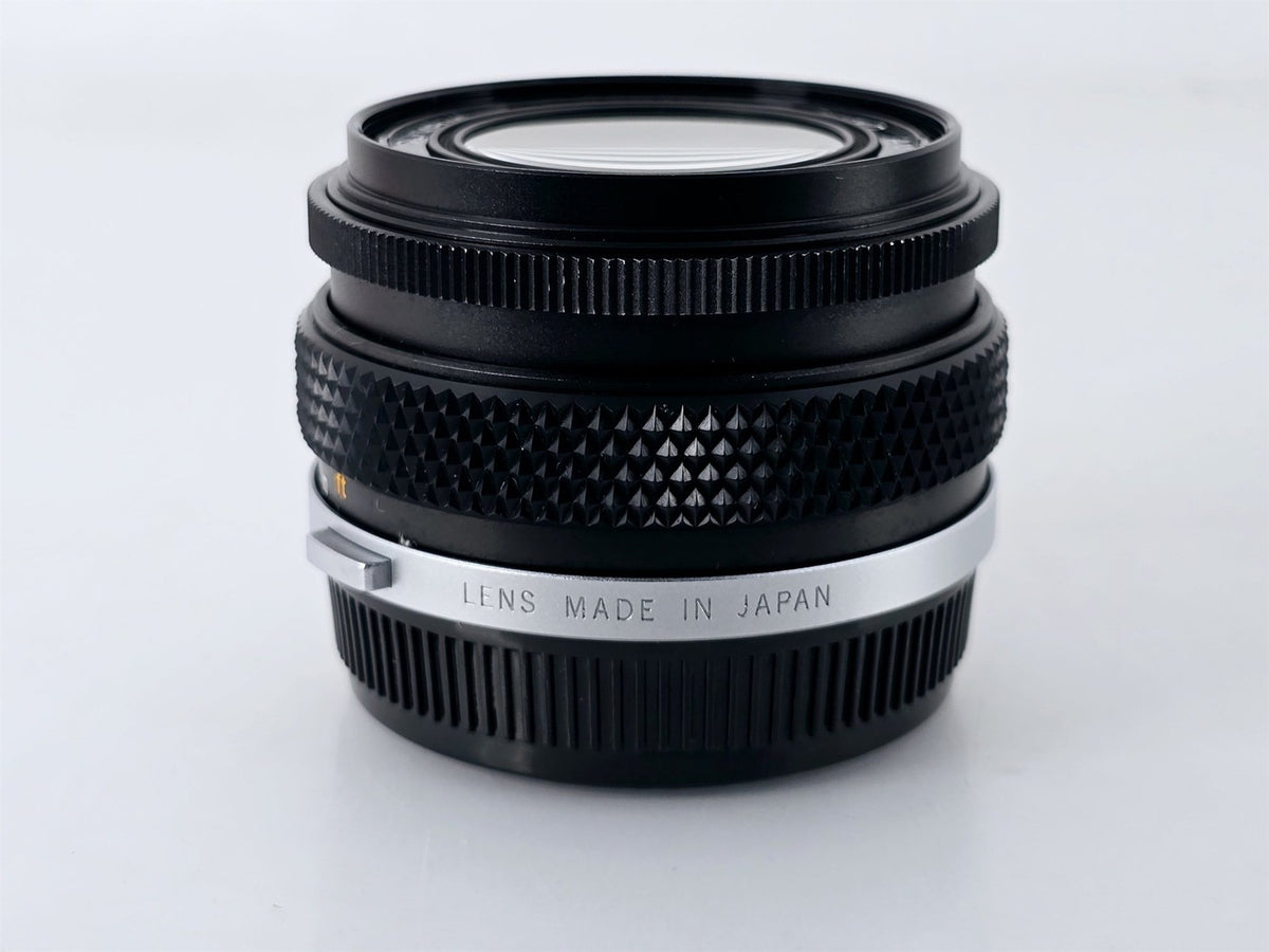 [Pre-owned] Olympus OM System G.Zuiko Auto-W 28mm F3.5 MF Lens — Near Mint+++ — Japan #4063