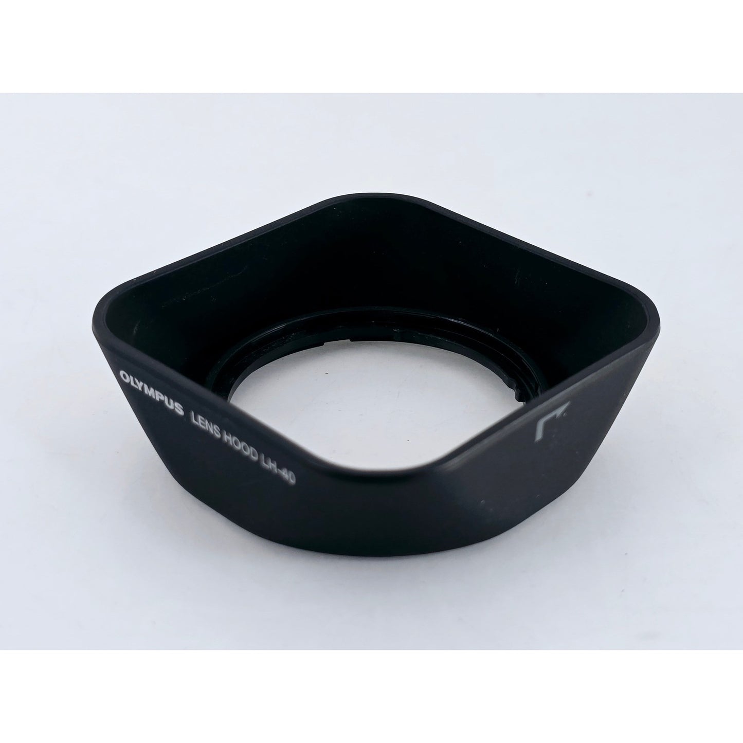 [Pre-owned] Olympus Pen LH-40 Lens Hood for M.Zuiko 14-42mm F3.5-5.6 II — MINT — Japan #4086