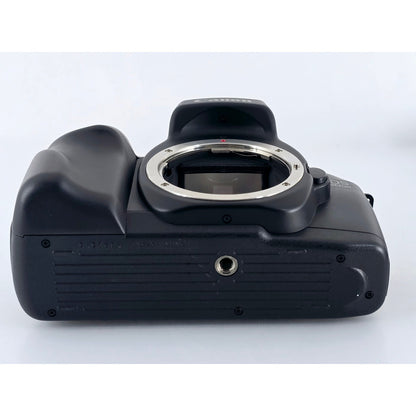 [Pre-owned] Canon EOS 750 QD 35mm Film Camera Body Only — MINT — Japan #3850