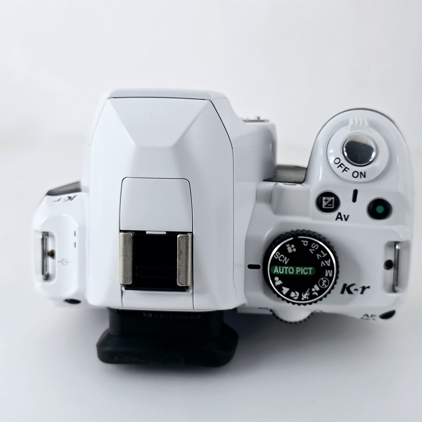 [Pre-owned] Pentax K-r White 12.4MP Digital SLR Camera Body — Near Mint — Japan #5529