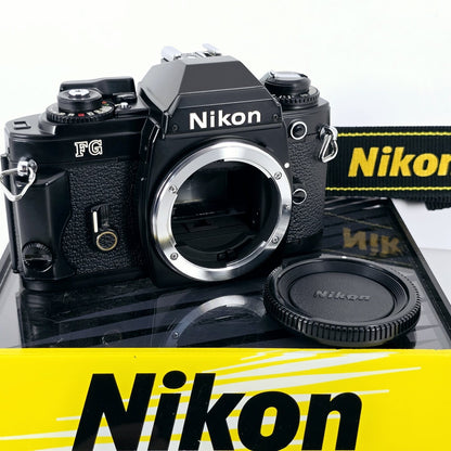 [Pre-owned] Nikon FG Black 35mm SLR Film Camera Body — Near Mint+++ — Japan #5733