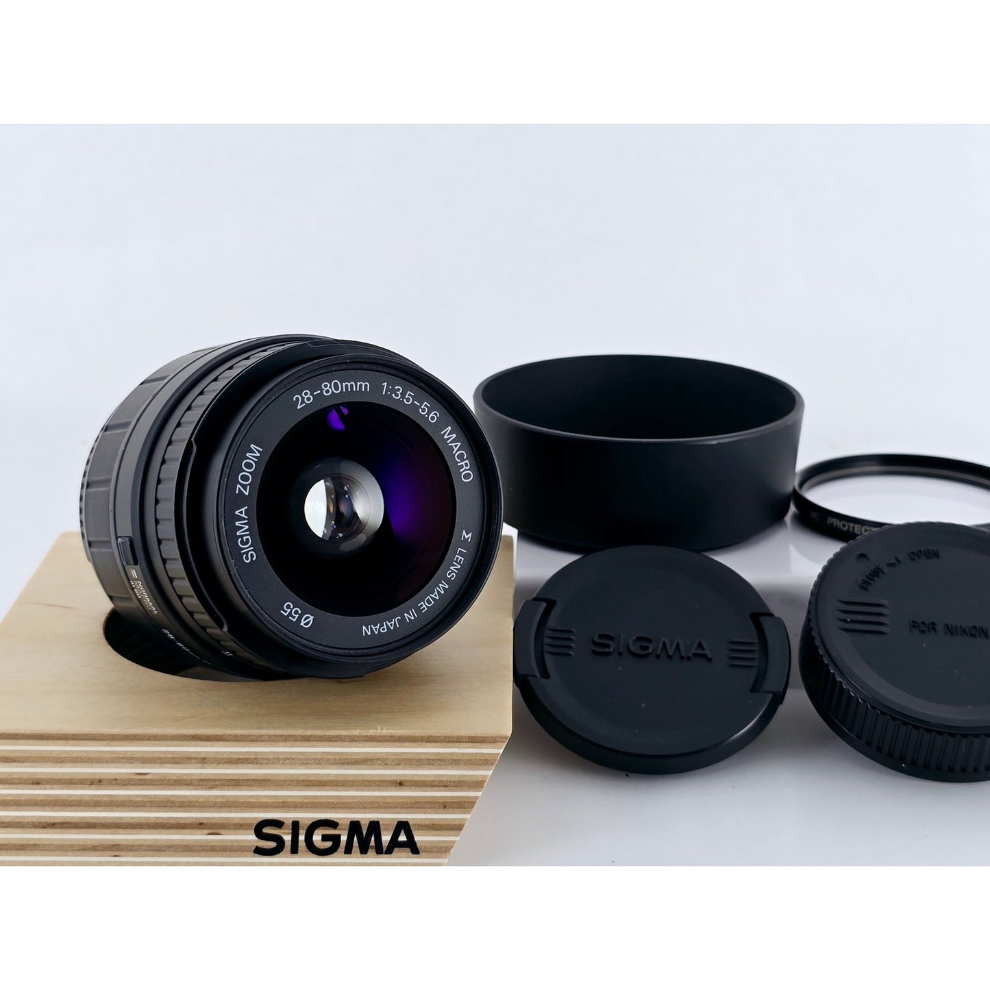 [Pre-owned] Sigma Zoom 28-80mm F3.5-5.6 D Macro AF Lens for Nikon F — Near MINT — Japan #3383